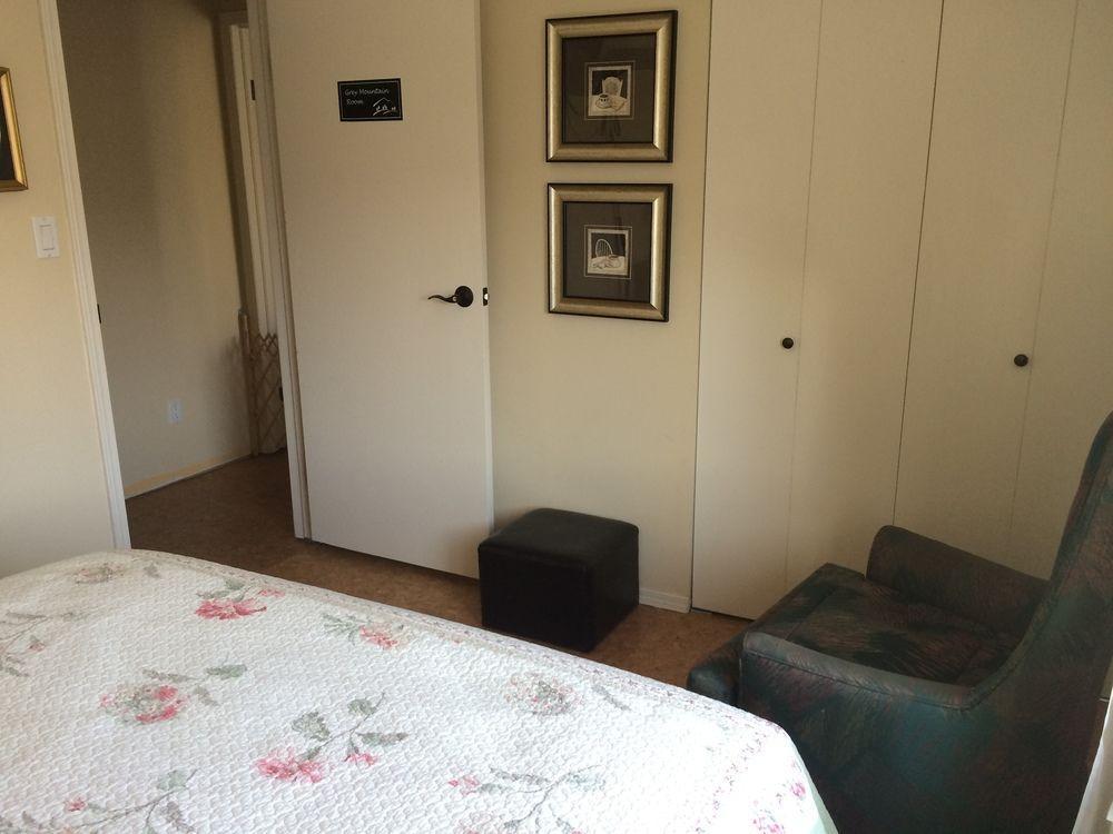 Vangorda Place B&B Whitehorse Ngoại thất bức ảnh